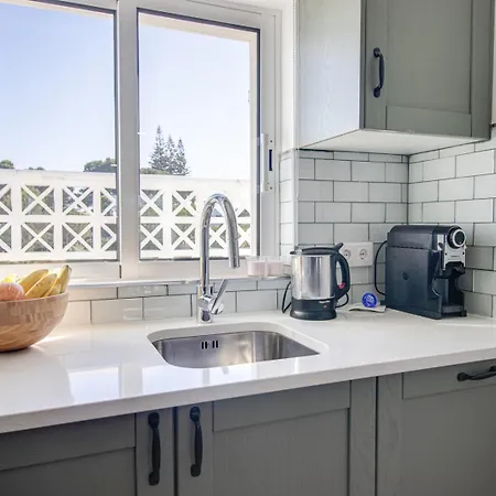 Apartman Renovated 2bd Ac Wi-fi Pool 350m