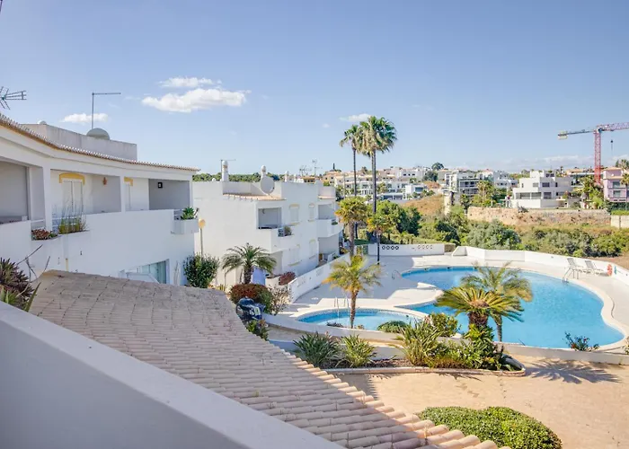 Renovated 2bd Ac Wi-fi Pool 350m Porches (Algarve)